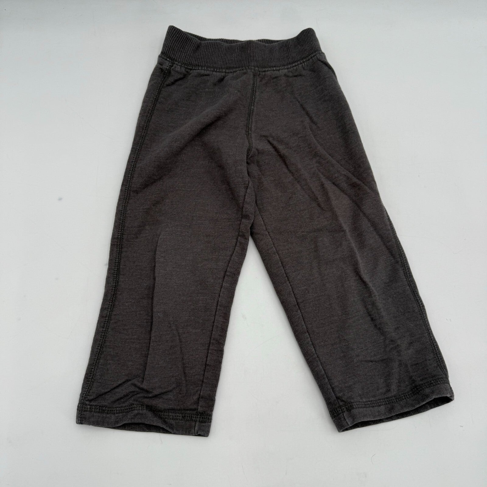 Lot of 8 Boy’s Pants & Shorts Cargo Stretch Jeans Sweats Grey Black Carter 2T