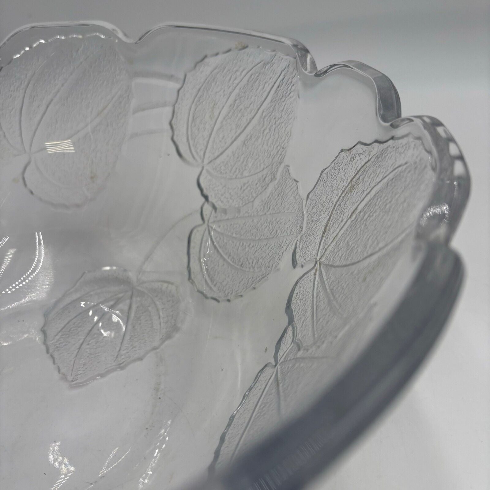 Fifth Avenue 12” Frosted Crystal Glass Bowl