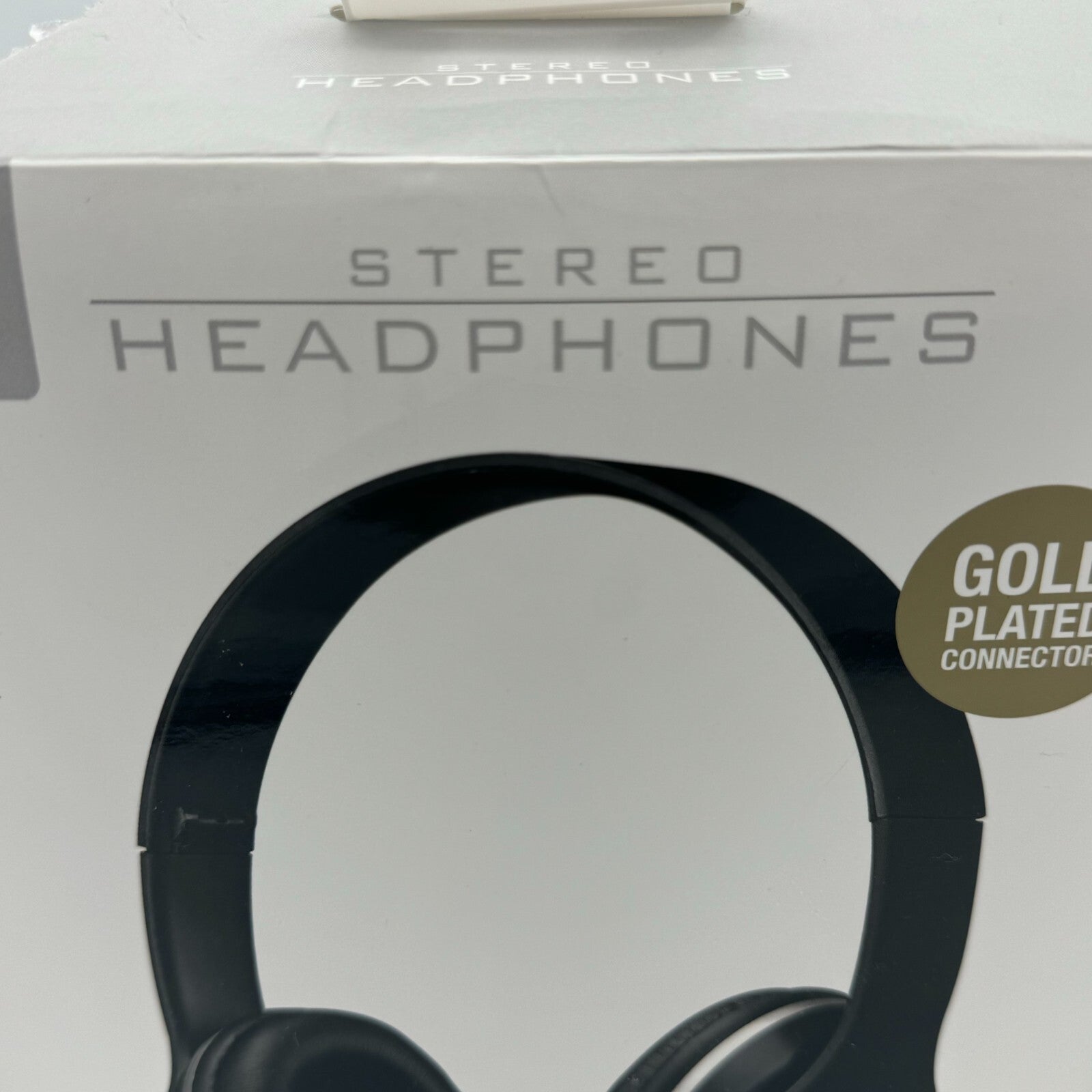 iLive Stereo Black Headphone 3.9 Foot Cord Rubberized Finish Adjustable Headband