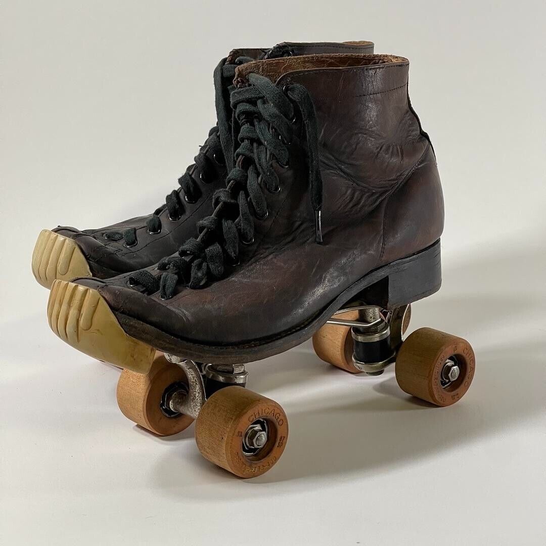 Chicago Hyde Leather Athletic Shoe Wooded Wheel Roller Skates Size 9 Retro