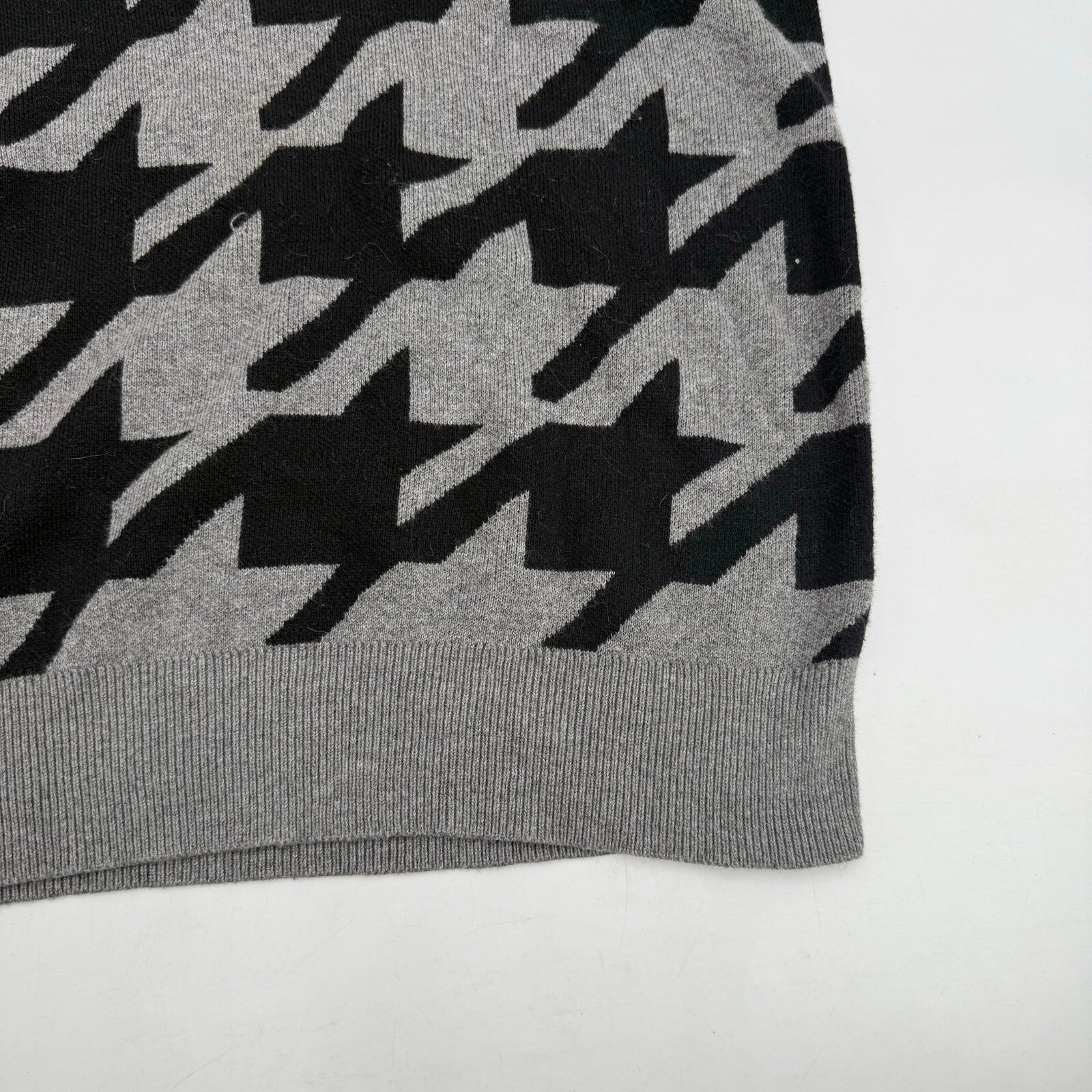 Ann Taylor Factory Womens Gray Cuffed Houndstooth Turtleneck Sweater Size XL