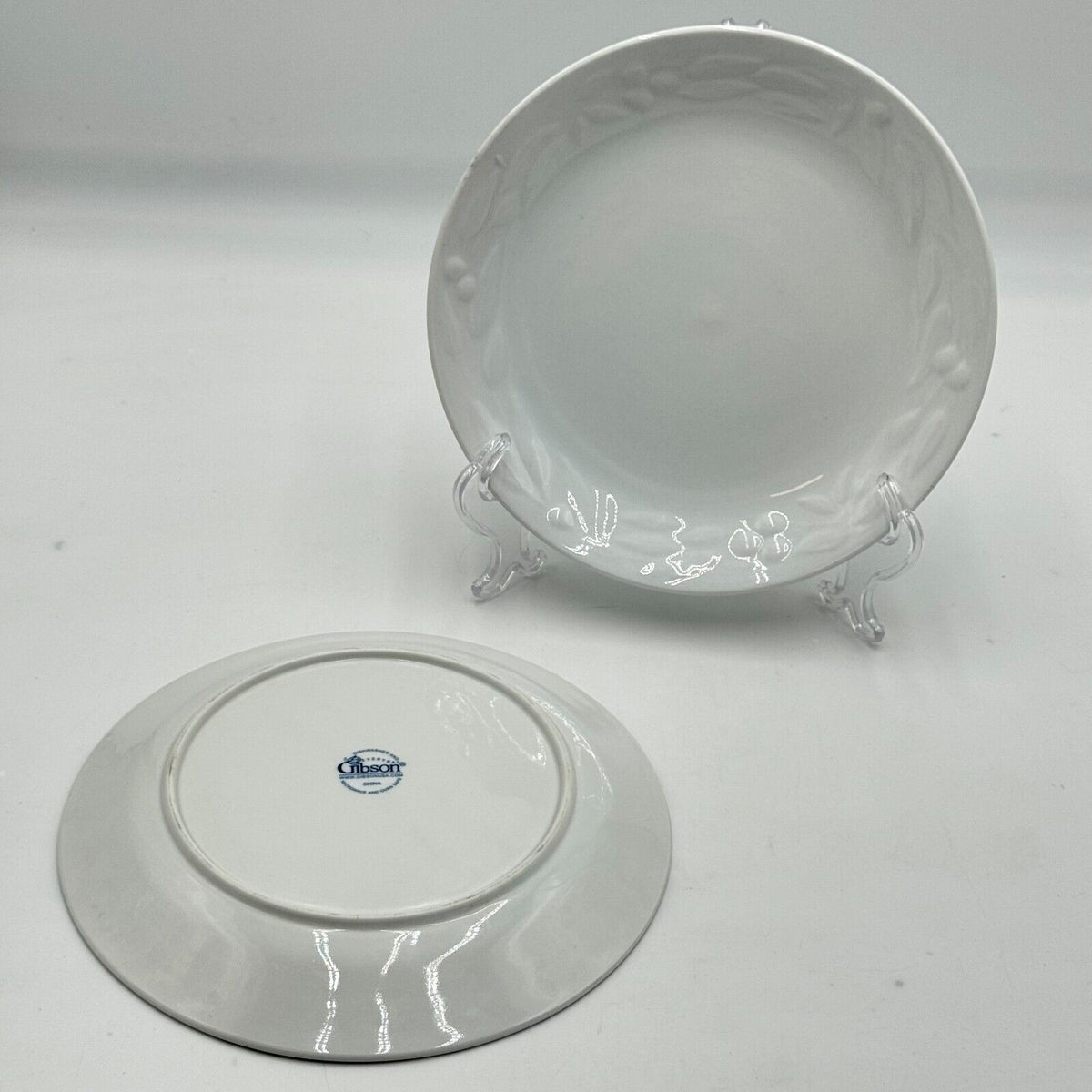 Pair of 2 Gibson White Raised Edge 10in Everyday Dinner Plates Ceramic China