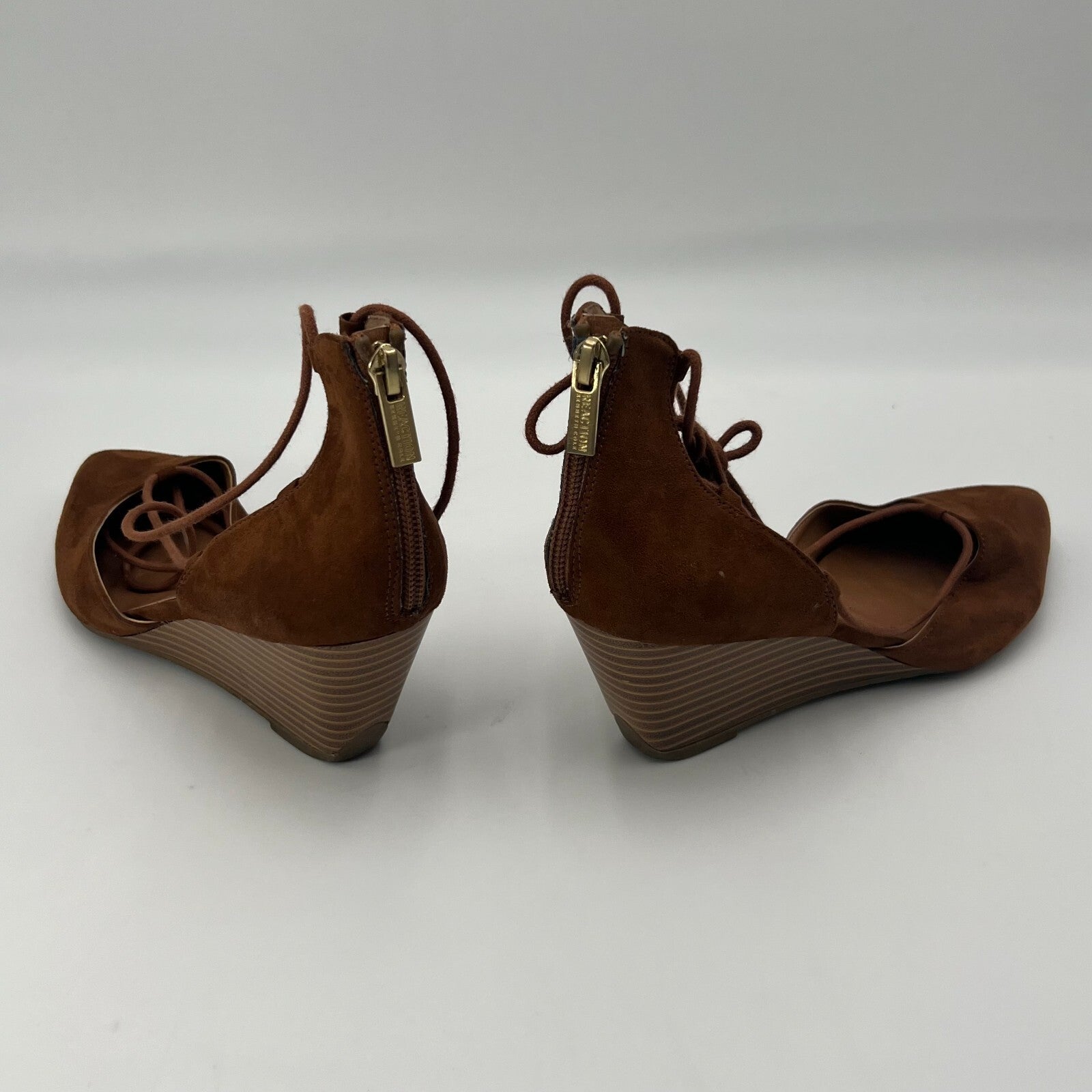 Kenneth Cole Faux Suede Pointed Toe Wedge Zipper Stand Down Pump Brown Size 8