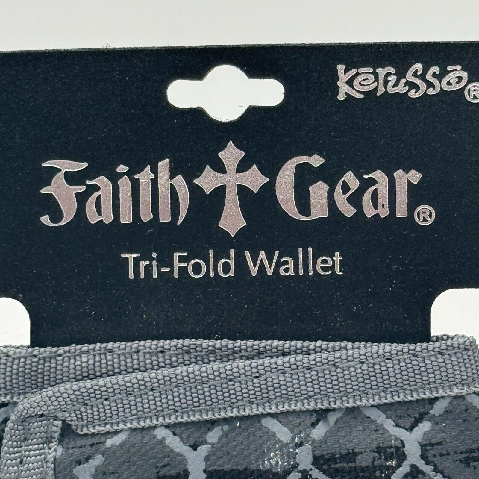 Kerusso Unisex Faith Gear Tri-Fold Wallet With Bible Verse & Red Cross NWT