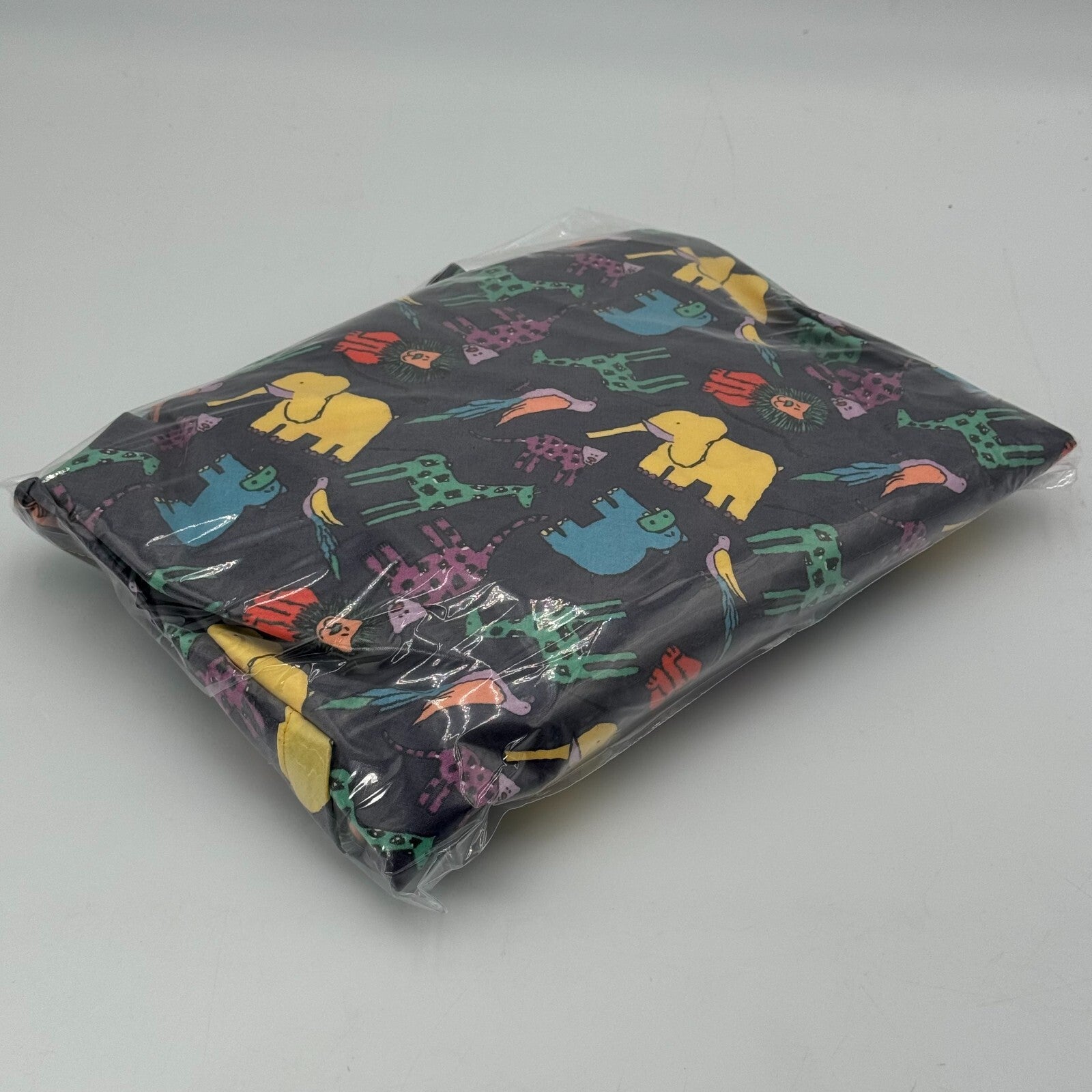 Izzy Mad Dash Blue Zoo Weatherproof Hooded Blanket Set Warm Dry Fuzzy