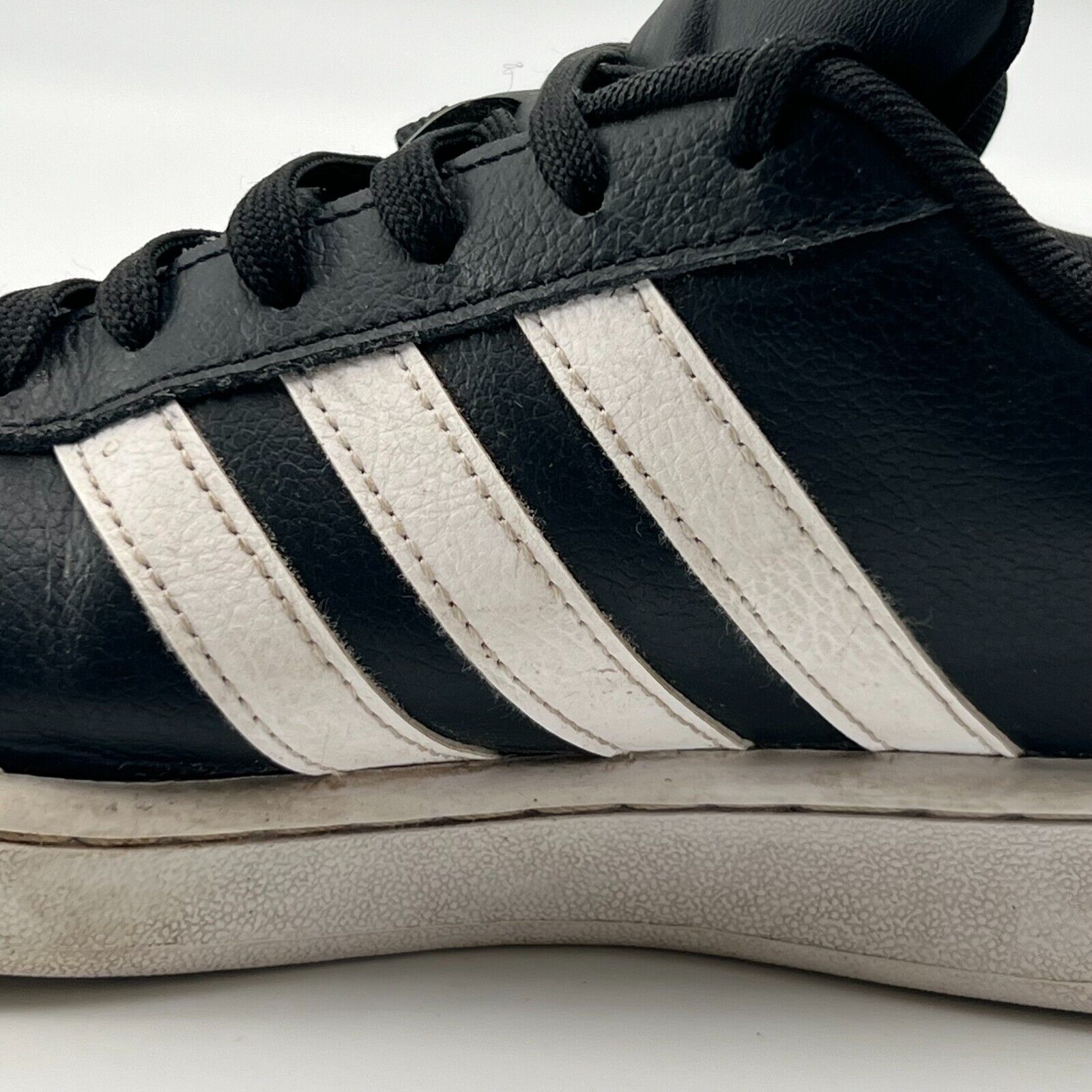 Adidas Grand Court F36393 Mens Low Top Sneakers Striped Pattern Athletic Sz 9.5