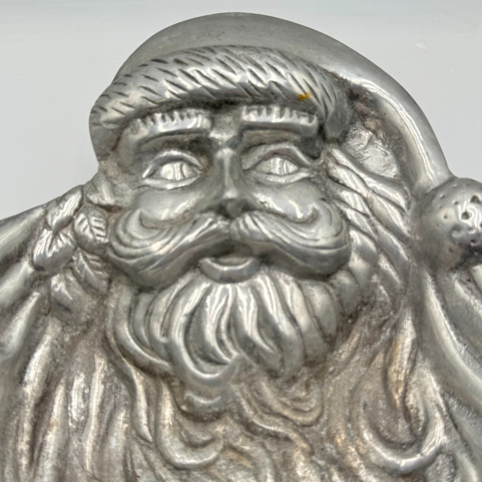 Vintage Detailed Metal Santa Claus Face Christmas Dish Made By Autumn End 11x15