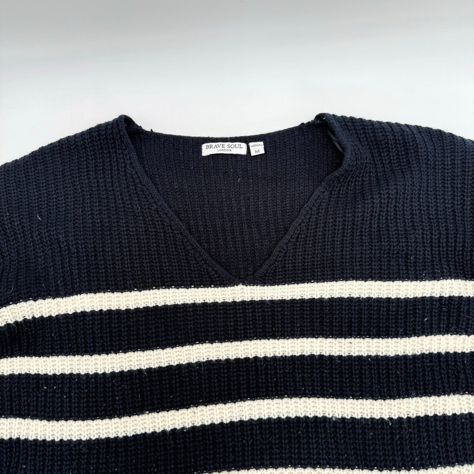 Brave Soul London Womens Vneck Knit Pullover Striped Sweater Navy Blue Size M
