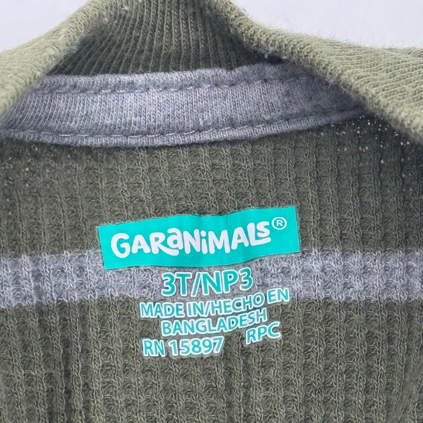 2 Boys Long Sleave Sweater Sweatshirts Warm Shirts Green Navy Toddler Size 3T