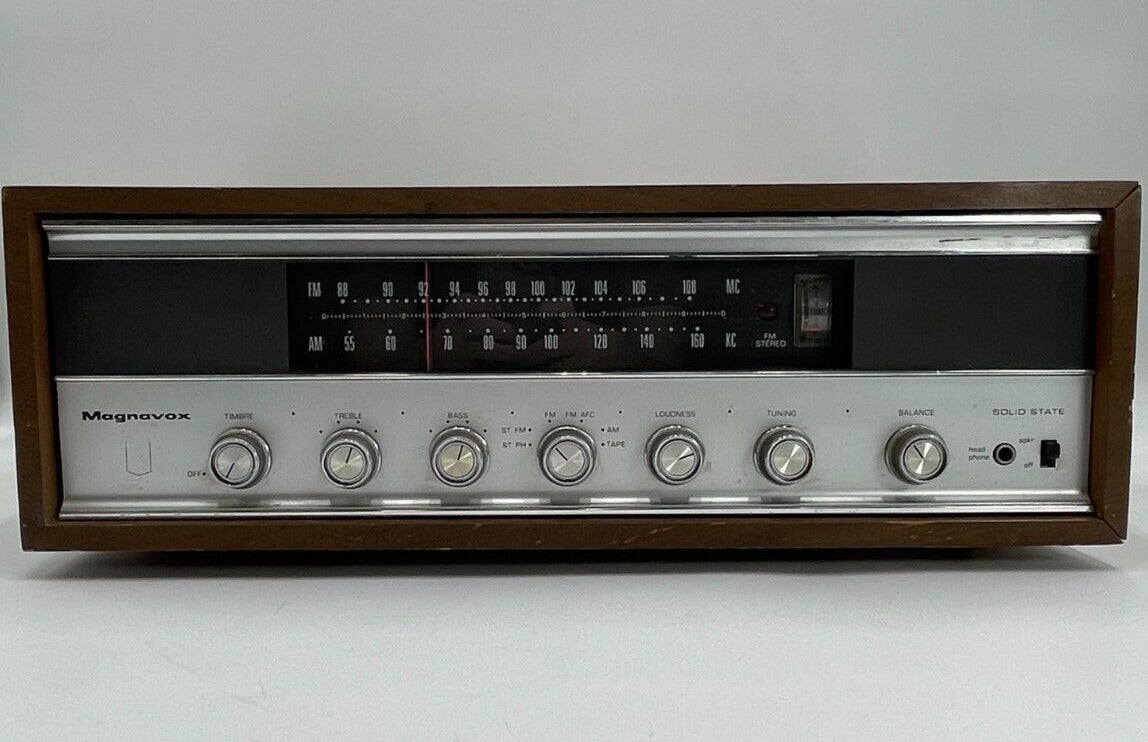 Vintage Magnavox FM/AM Solid State Receiver - Power Tested