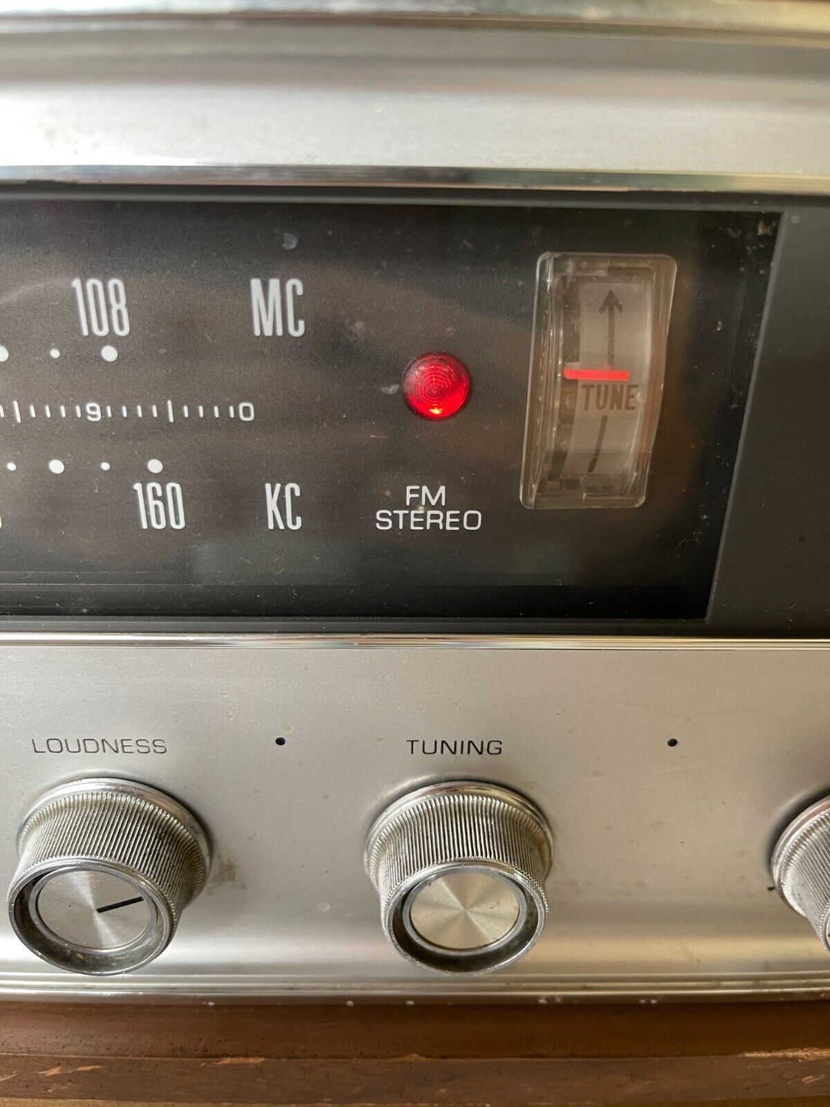 Vintage Magnavox FM/AM Solid State Receiver - Power Tested