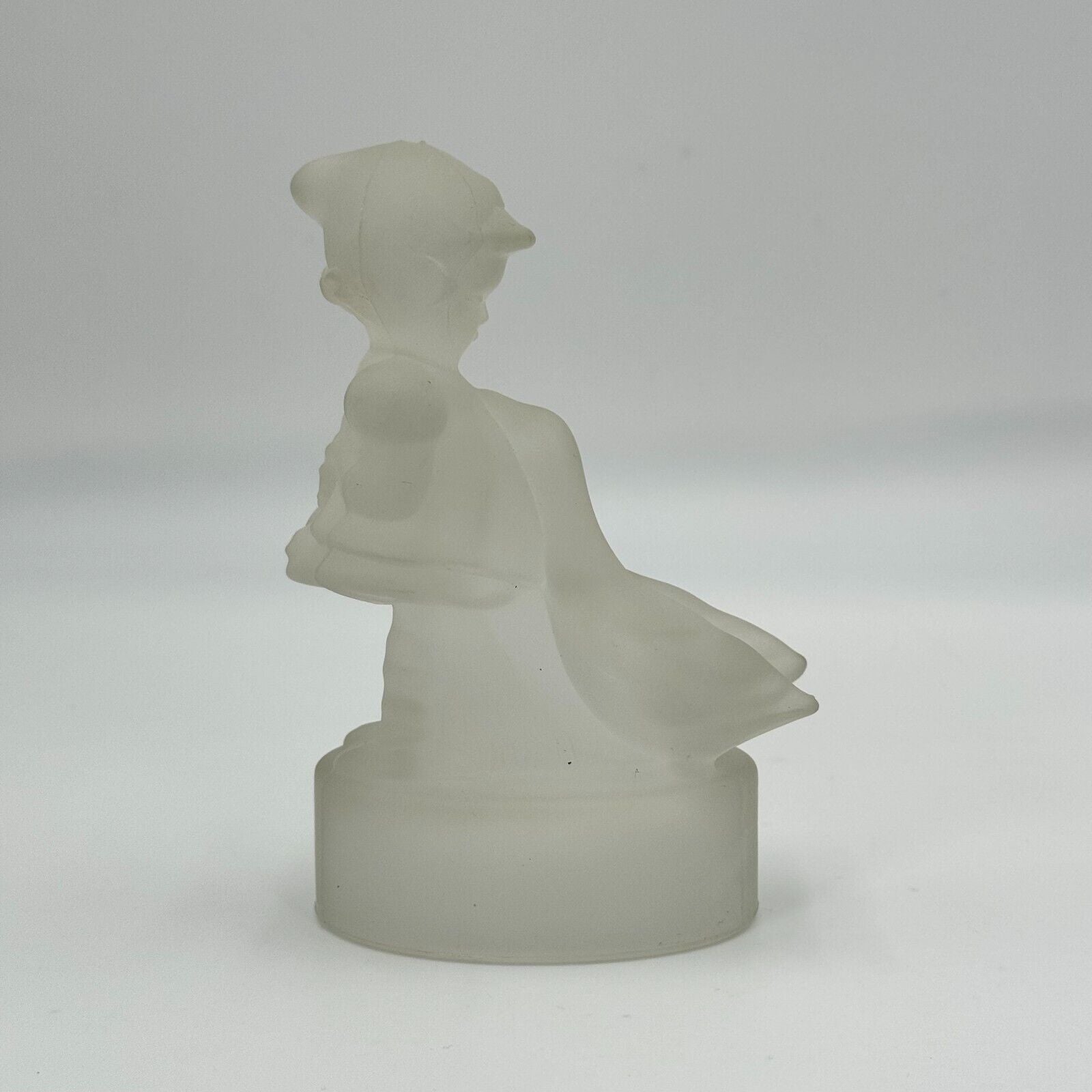 Vintage L. E. Smith Charming Girl Surrounded By Geese Clear Figurine Home Decor
