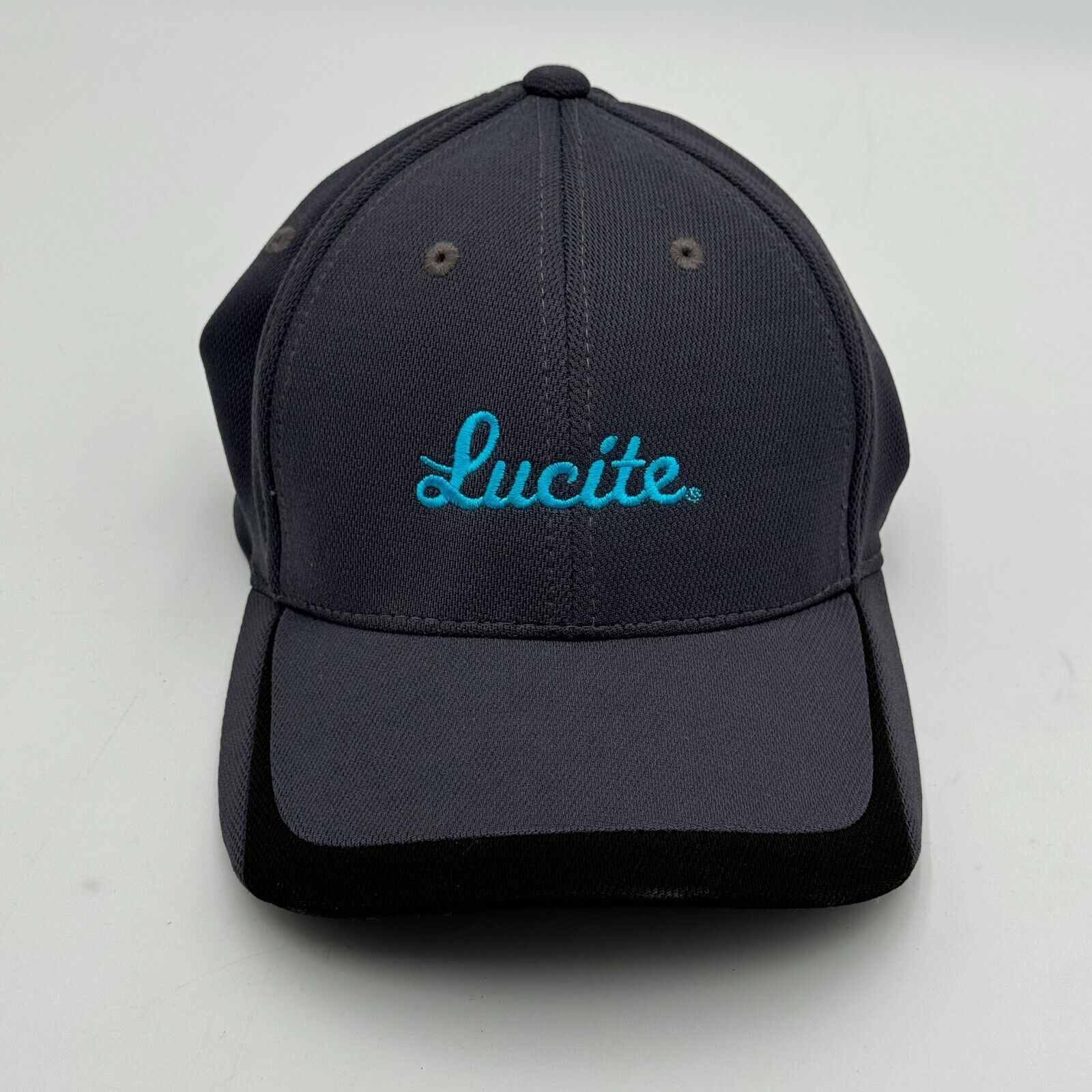 Sport-Tek STC16 Unisex Flexfit Performance Colorblock Cap Grey Back Stripe Blue
