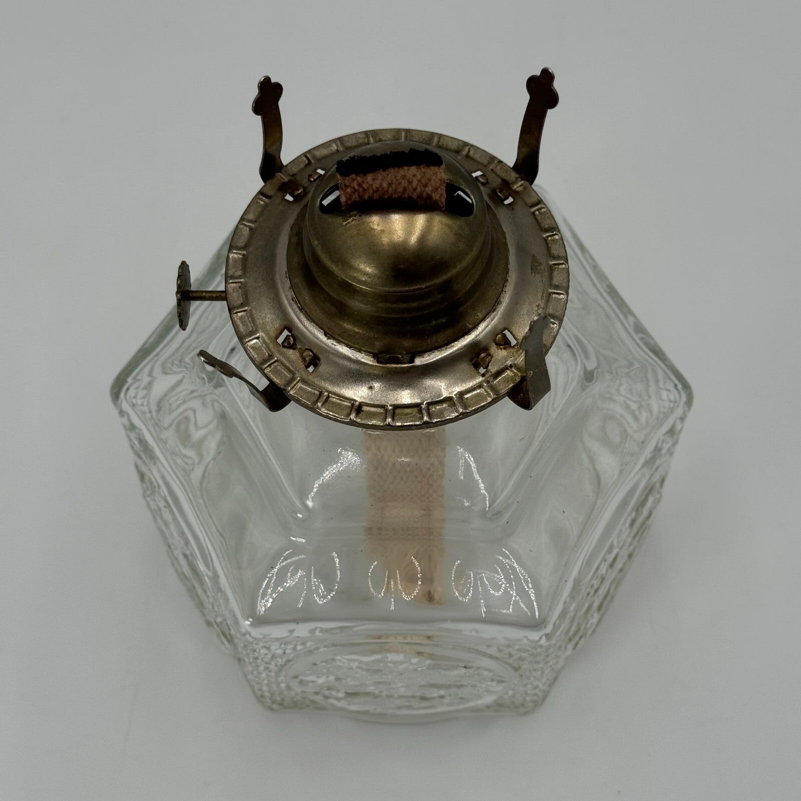Vintage Lamplight Farms Horse & Buggy Oil Lamp Hexagon Pressed Glass