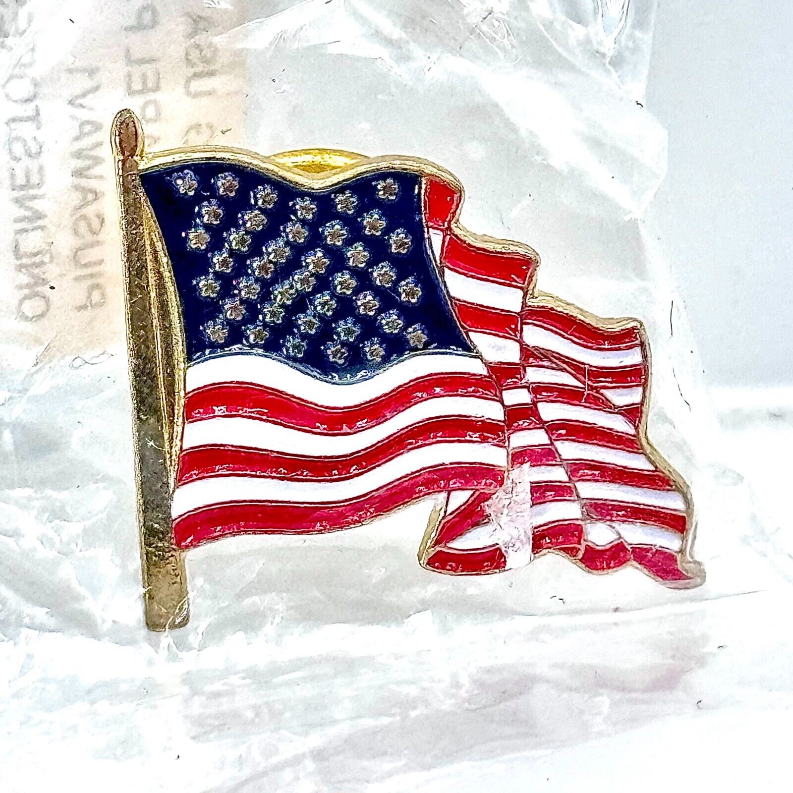 Lot of 25 Waving American Flag Lapel Pin Gold Accents Red White Blue USA New
