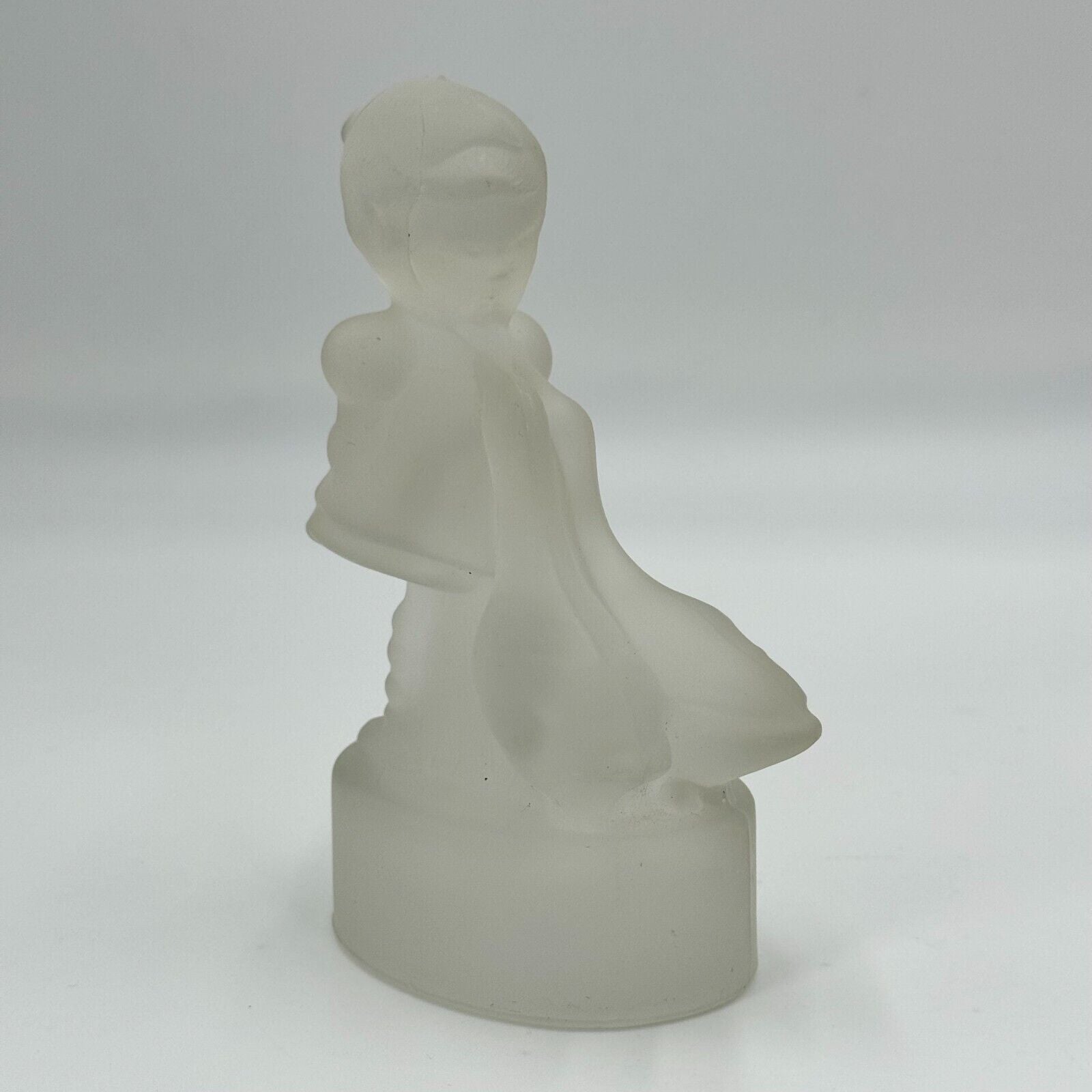 Vintage L. E. Smith Charming Girl Surrounded By Geese Clear Figurine Home Decor