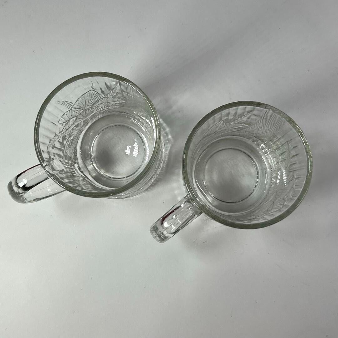 Vintage Arcoroc Floral Crocus Embossed Glass Canterbury 10oz Mugs Matching Pair