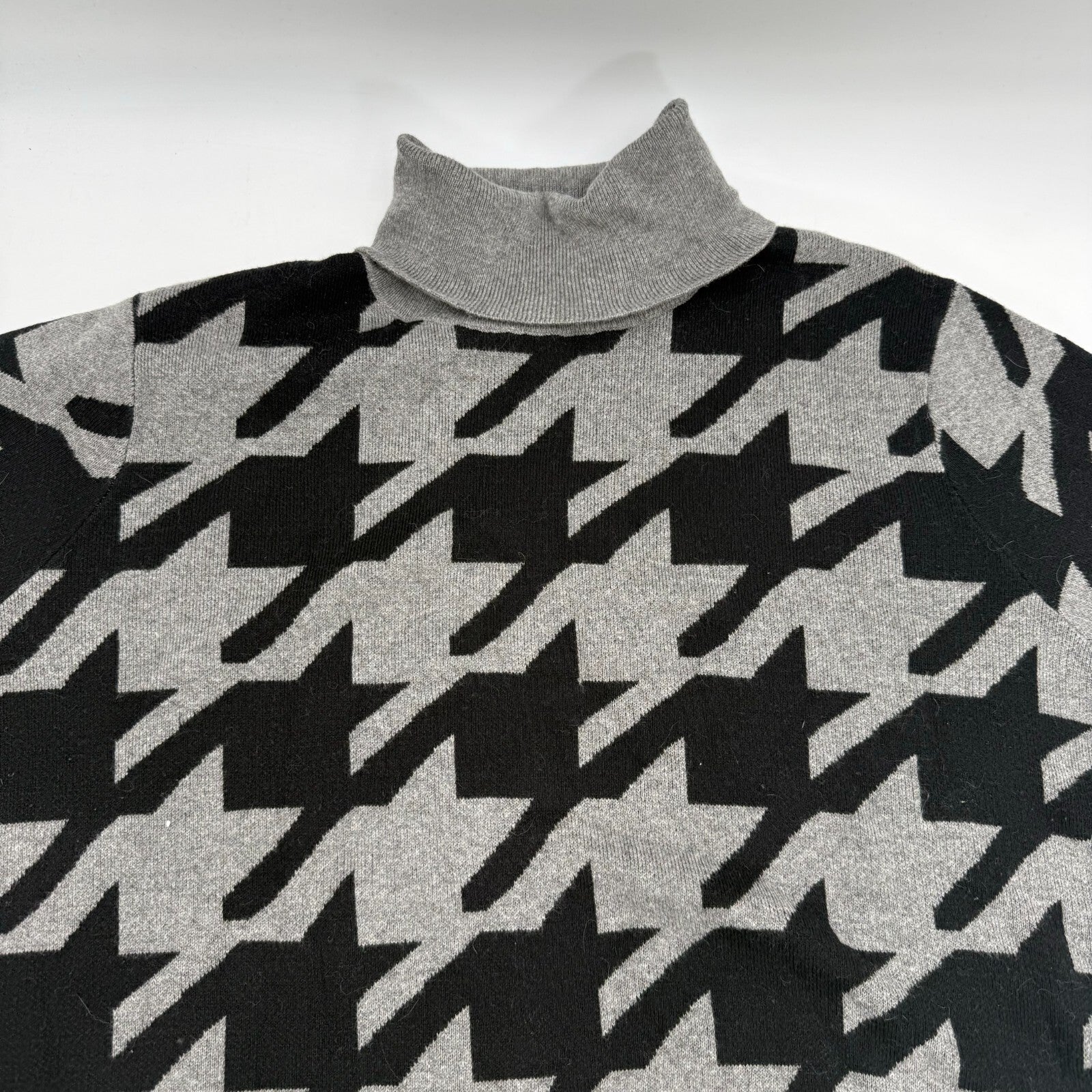 Ann Taylor Factory Womens Gray Cuffed Houndstooth Turtleneck Sweater Size XL