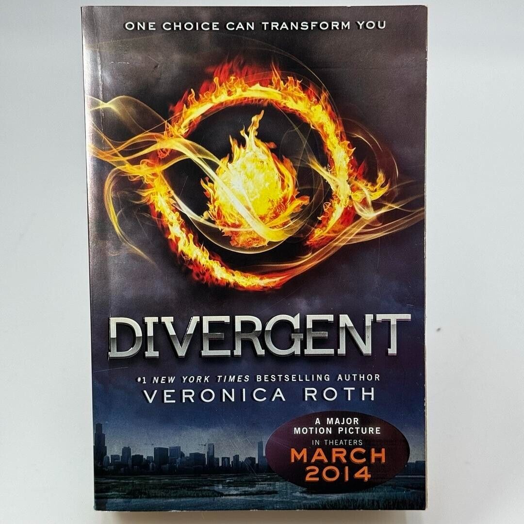 Divergent Trilogy Book 1 by Veronica Roth 2012 PAPERBACK BESTSELLING BOOK