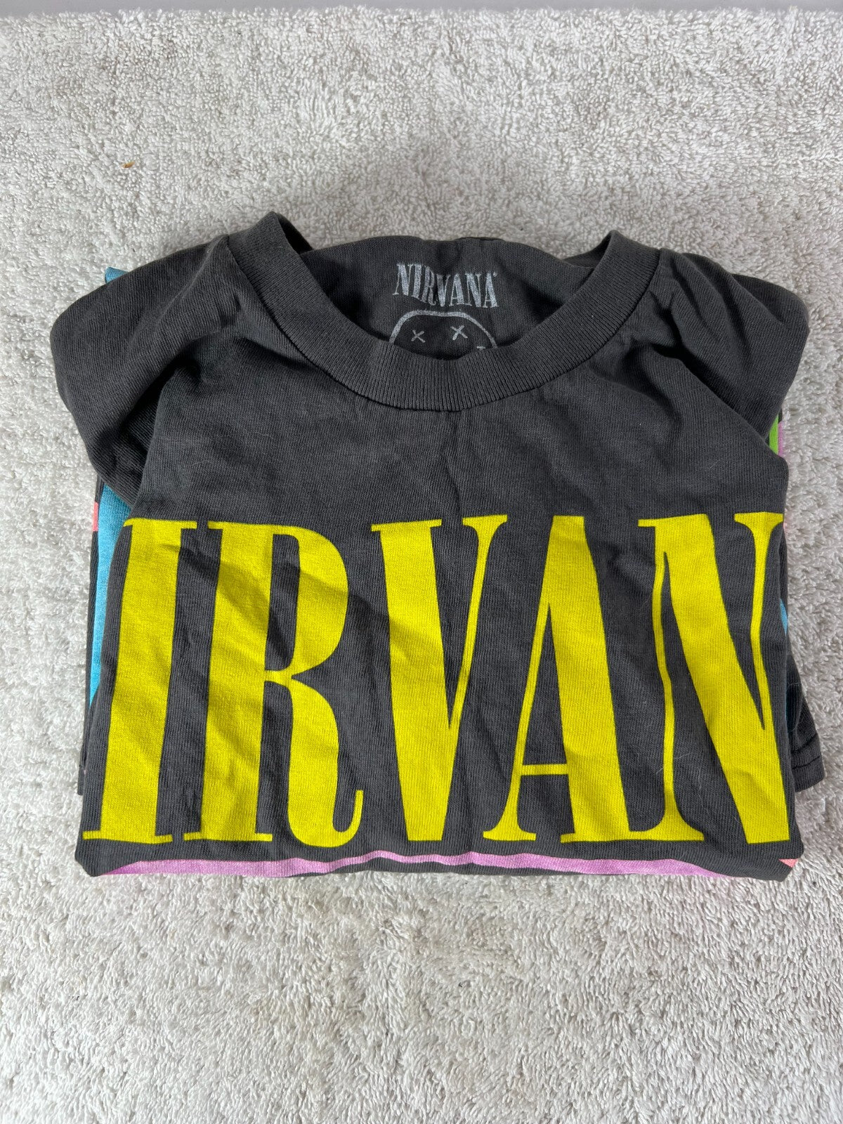 Nirvana Smiley Colorful Printed Crewneck Pullover Tshirt Streetwear Retro Size S