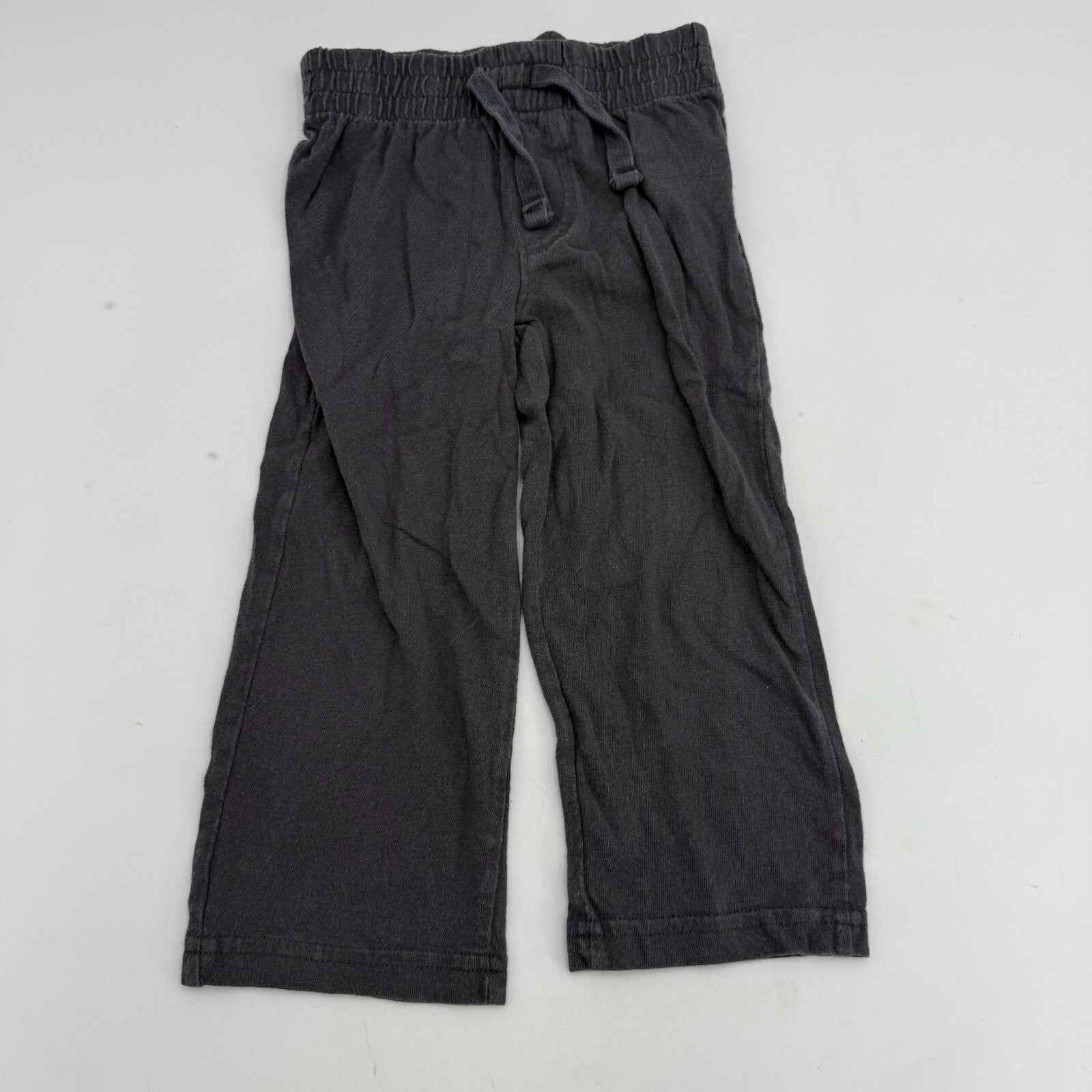 Lot of 8 Boy’s Pants & Shorts Cargo Stretch Jeans Sweats Grey Black Carter 2T