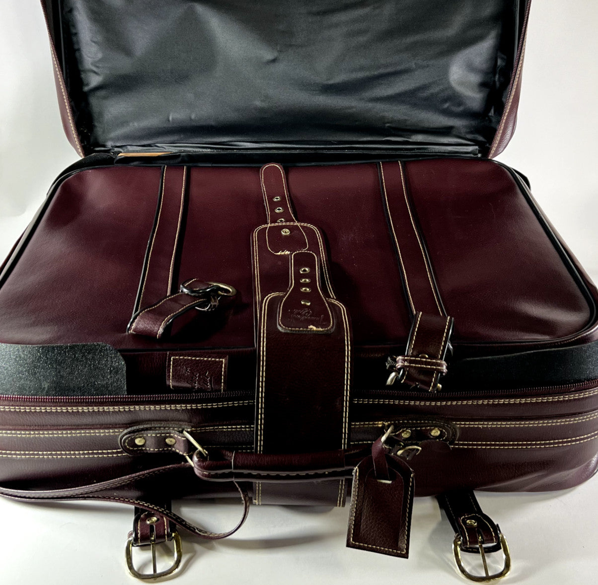Traveler’s Club Brown Genuine Leather 2 Piece Buckle Luggage Set Vintage