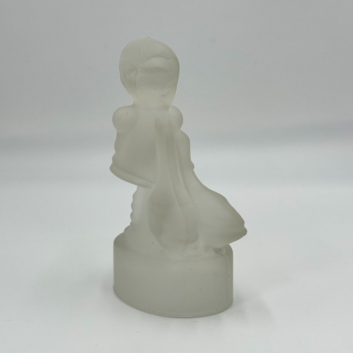 Vintage L. E. Smith Charming Girl Surrounded By Geese Clear Figurine Home Decor