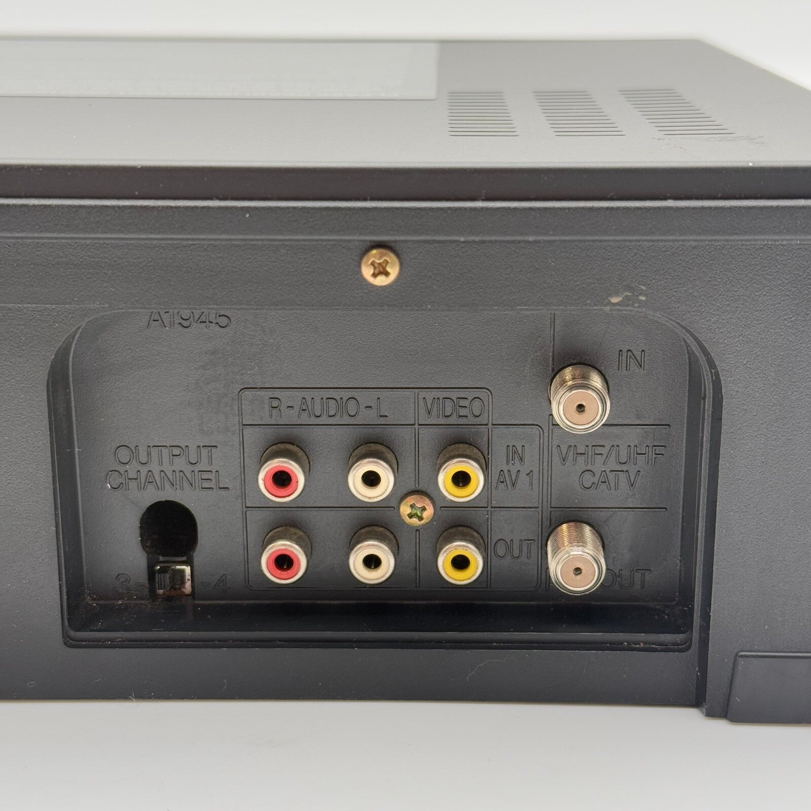 ADMIRAL VHS VCR Player JSJ 20934 For Parts Only Doesnt Power On No remote