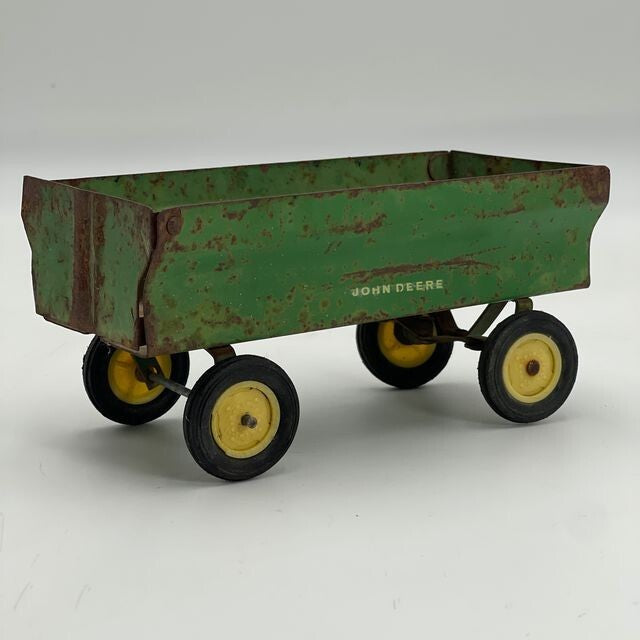 AGED Toy Vintage John Deere Farm Tractor Flare Side Wagon 1:16