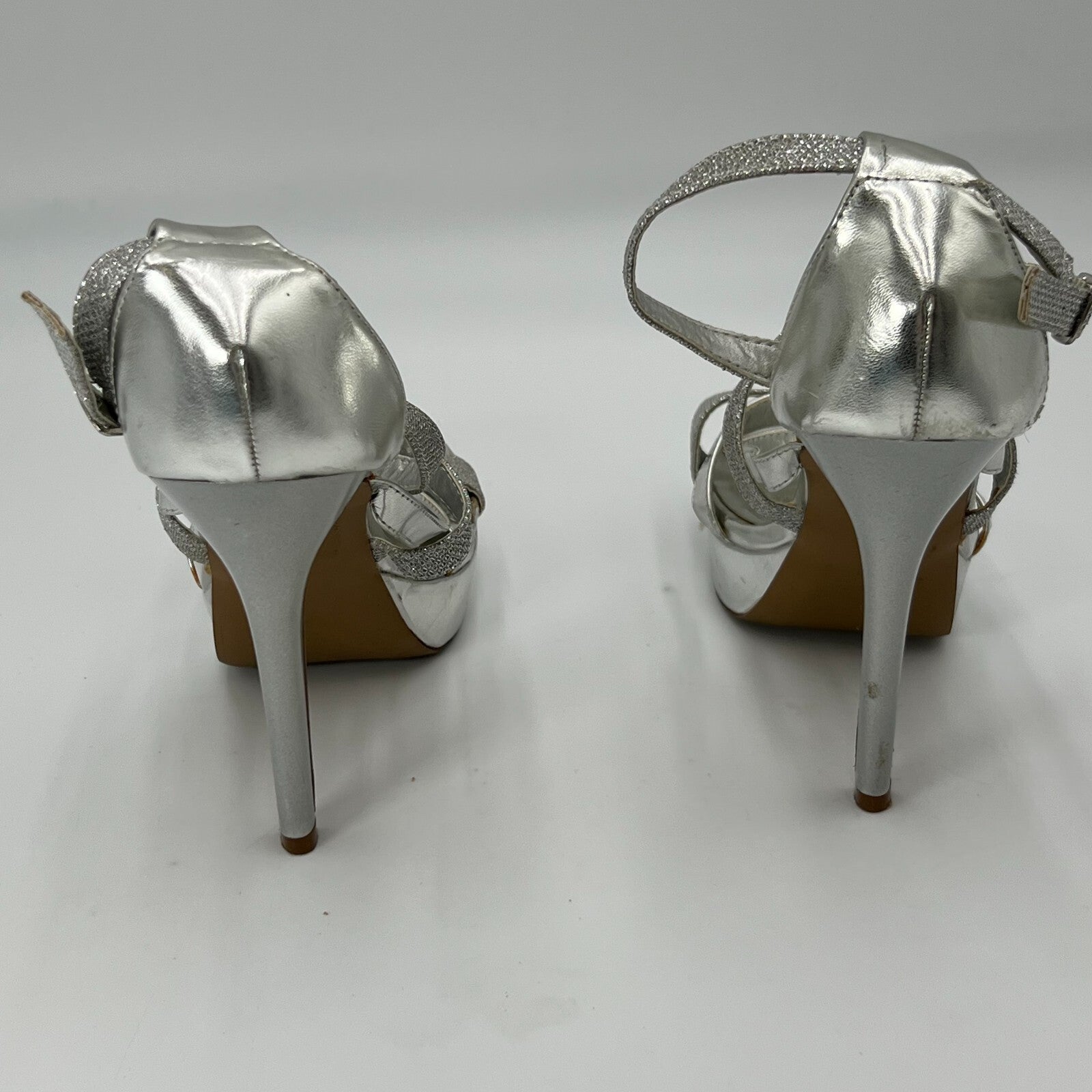 Deb Silver Glittering Jewels Adjustable Buckle Stilleto Peep Toe High Heels Sz 9